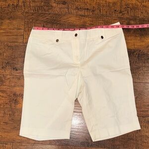 Tory Burch Cream Women's Shorts